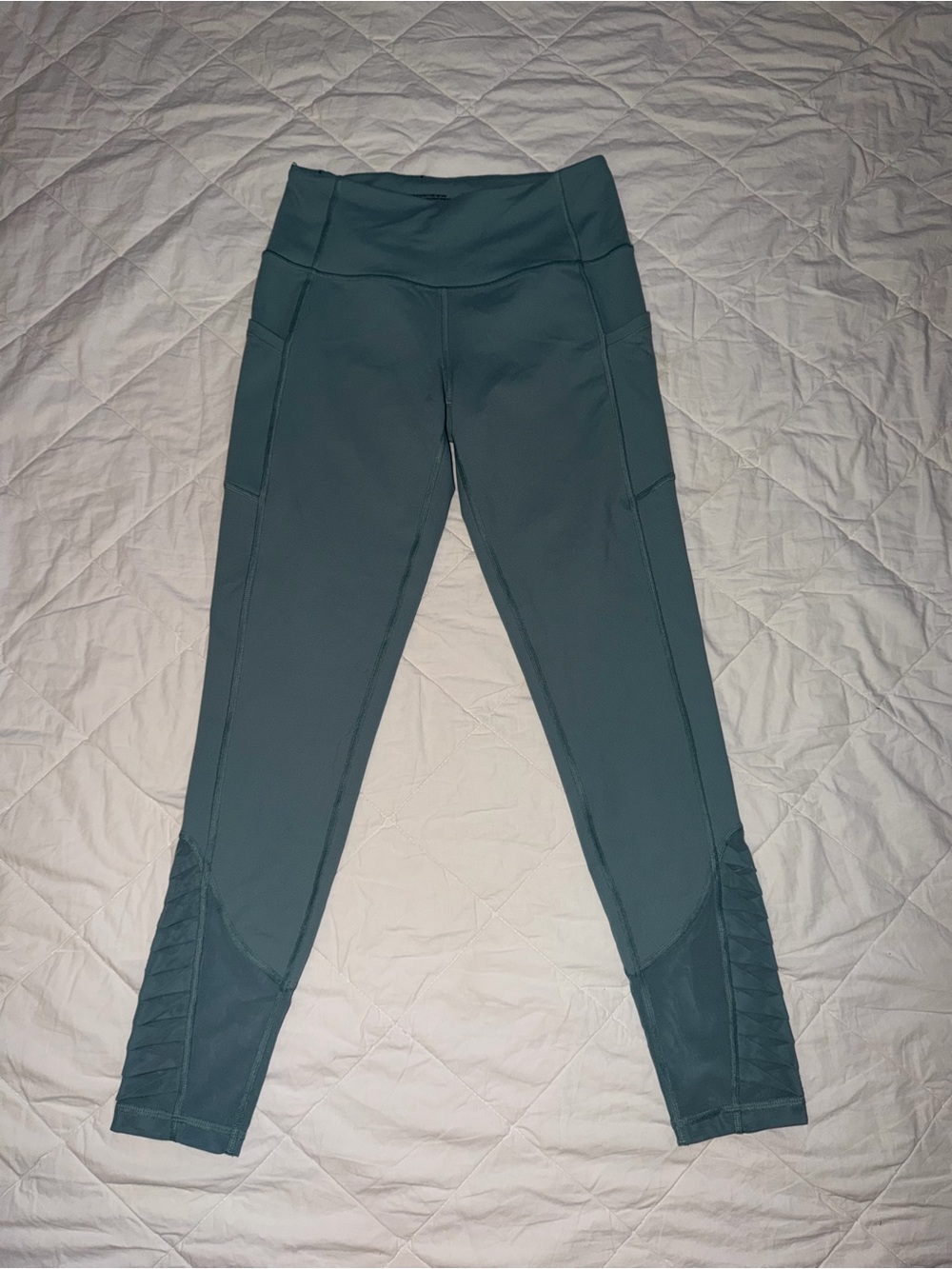 High-Waist Performance Leggings in Teal